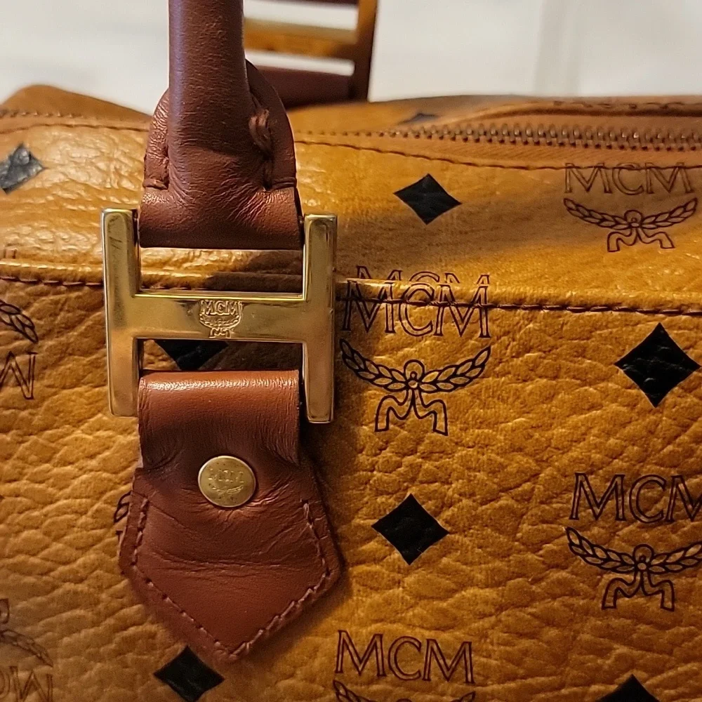 MCM Cognac And Black Visetos BOSTON BAG K4681 - Picture 5 of 13